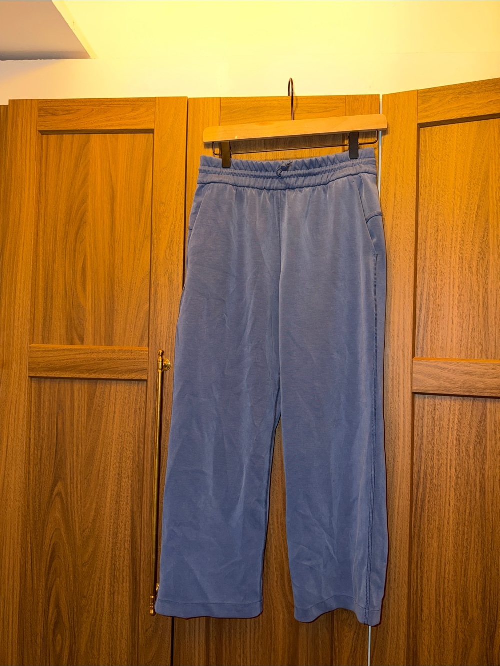 lululemon athletica Blue Cropped Sweatpants